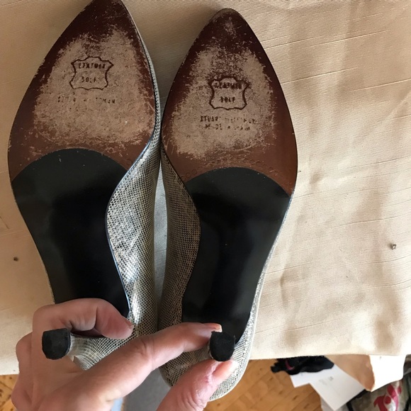 Stuart Weitzman ‘pewter serpentine’ pumps - Picture 5 of 6